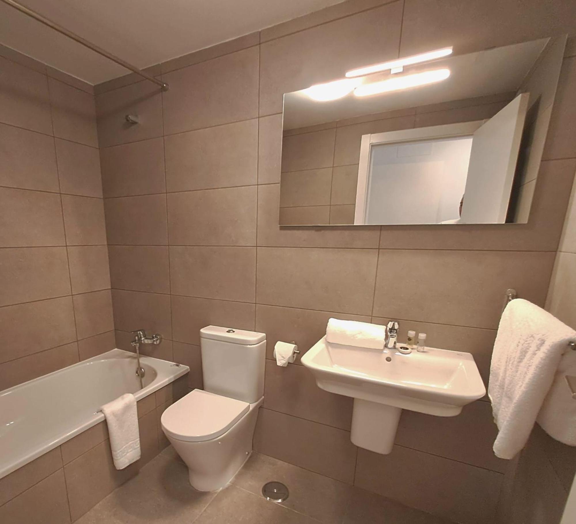 Noctua Apartamento Estepona Centro 014 Ngoại thất bức ảnh